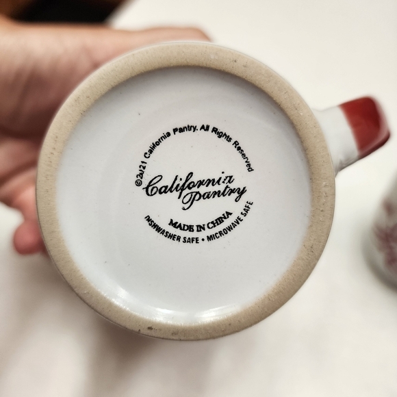 Peace and Joy holiday cups - Picture 4 of 6